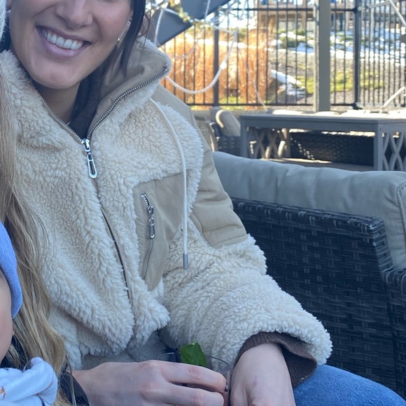 Ba&sh Eva Beige Sherpa Fluffy Coat - Picture 6 of 6